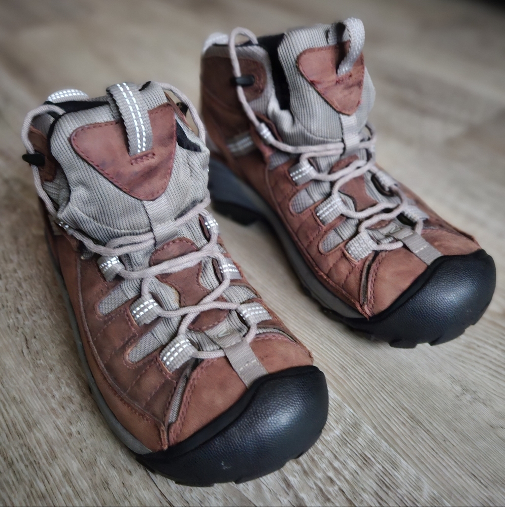 Keen Woman's Hiking Boots